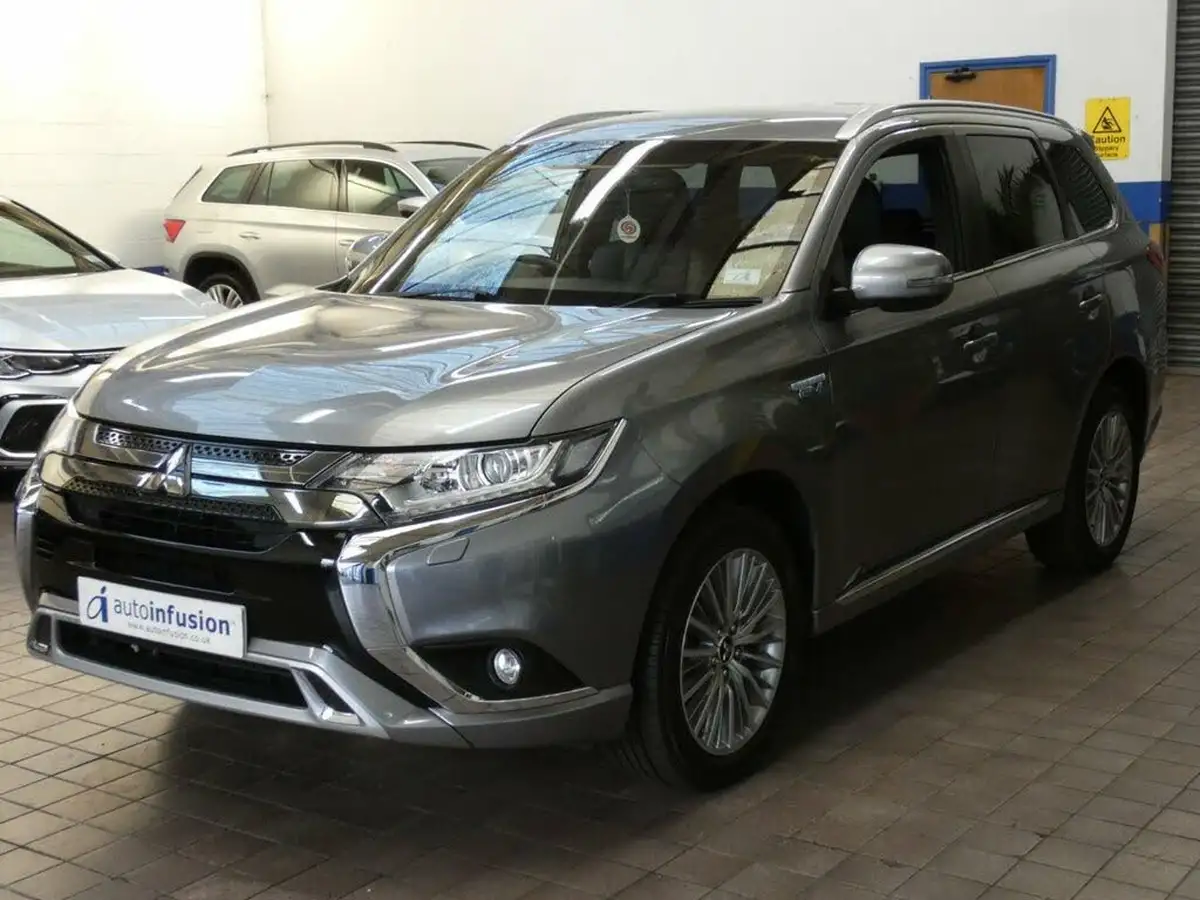 2021-mitsubishi-outlander-24-dynamic-phev-big-6