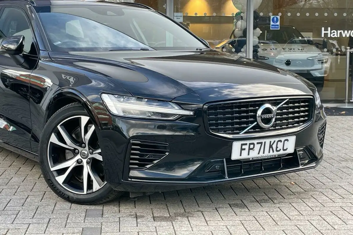 2021-volvo-v60-20-t6-r-design-350bhp-plug-in-hybrid-big-5