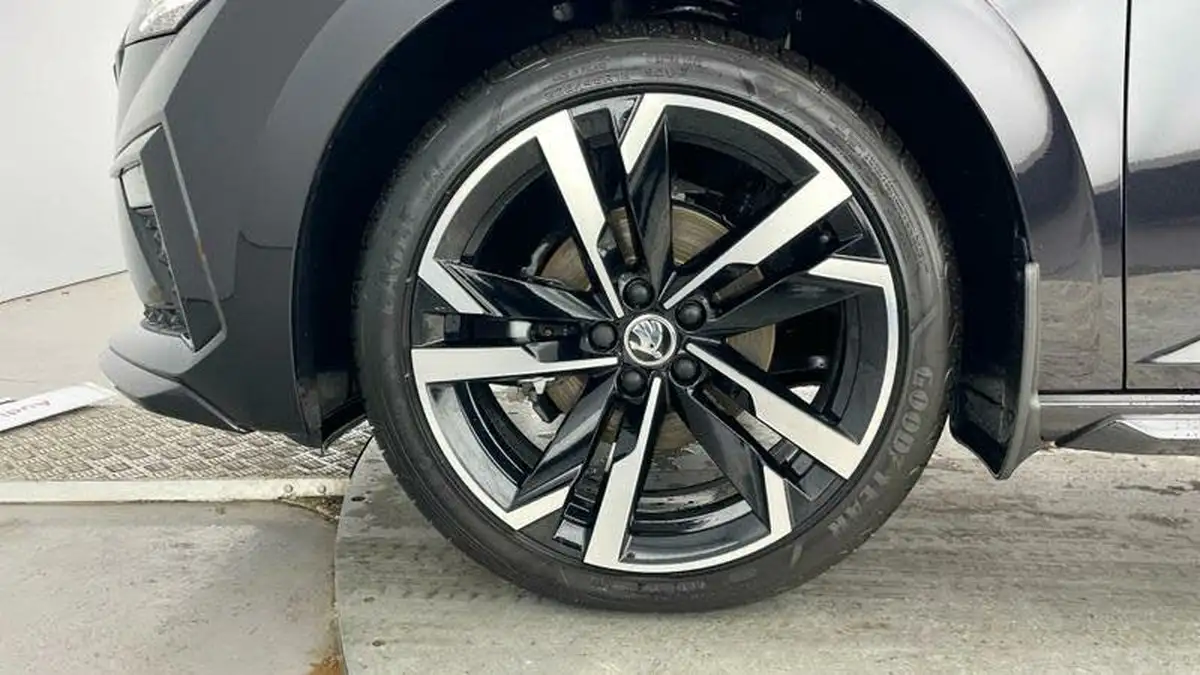 2024-skoda-scala-10-tsi-monte-carlo-116ps-dsg-big-35