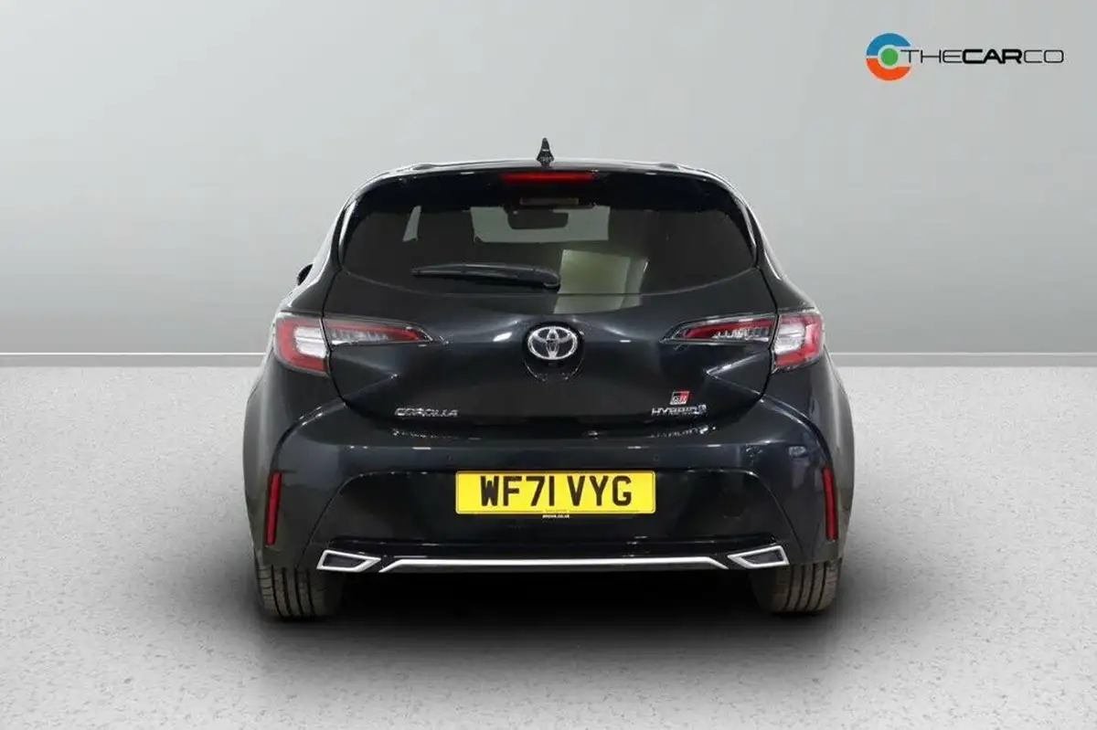 2021-toyota-corolla-18-vvt-i-gr-sport-trk-hatchback-big-4