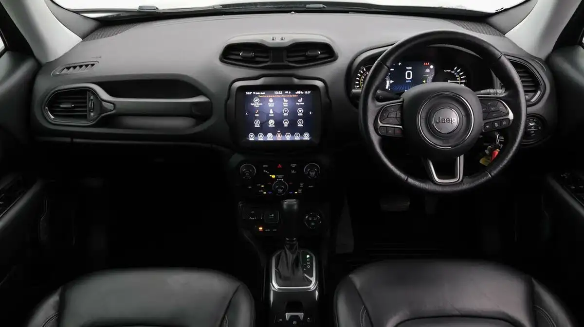 2021-jeep-renegade-13-gse-limited-phev-big-13