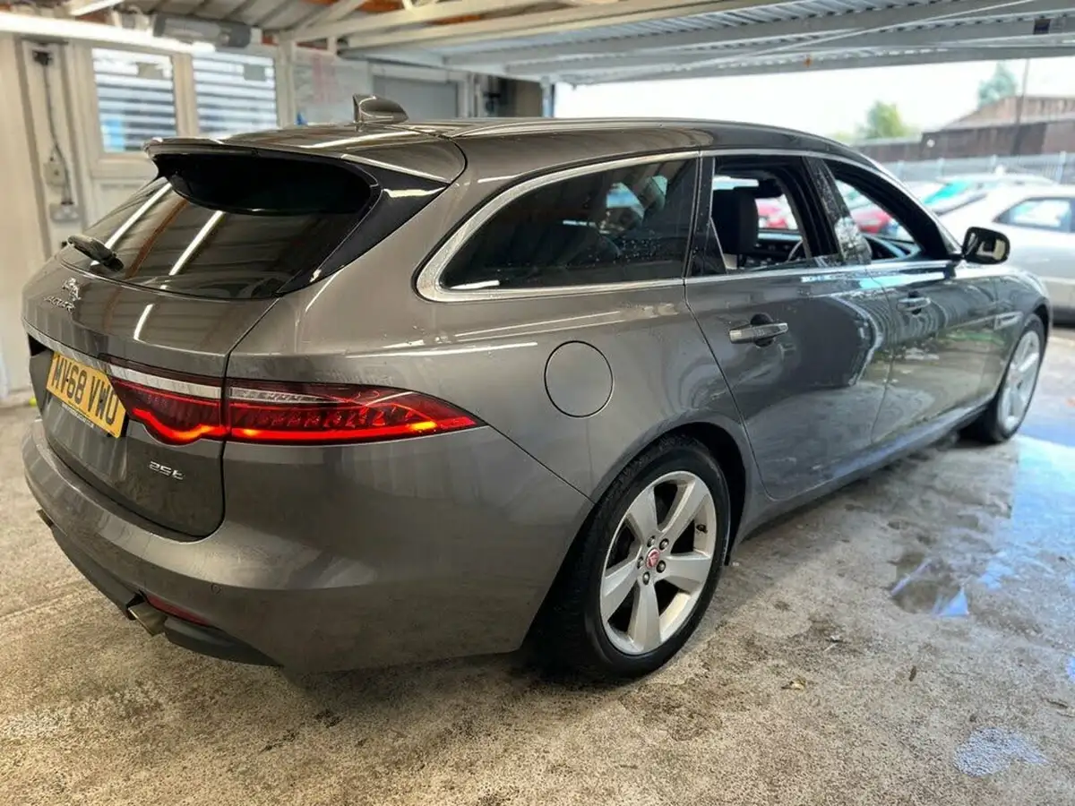 2018-jaguar-xf-20i-portfolio-249ps-sportbrake-5d-1997cc-big-5