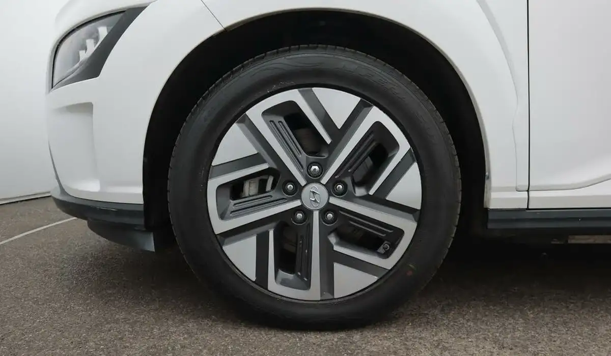 2021-hyundai-kona-e-premium-204ps-64kwh-7kw-obc-big-18
