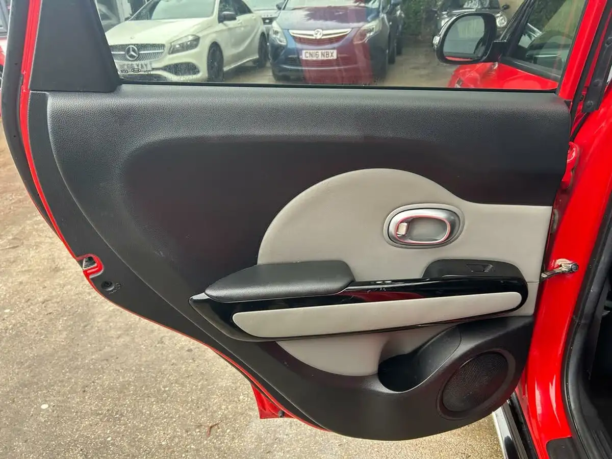 2016-kia-soul-16crdi-mixx-dct-big-15