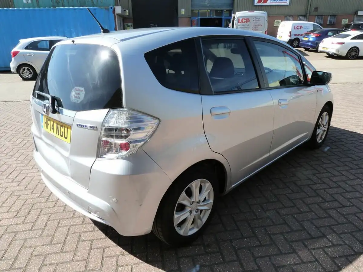 2014-honda-jazz-13-hs-big-3