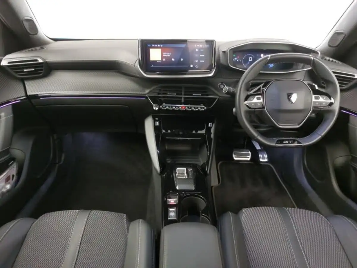 2024-peugeot-2008-suv-12-puretech-gt-130ps-eat8-big-2