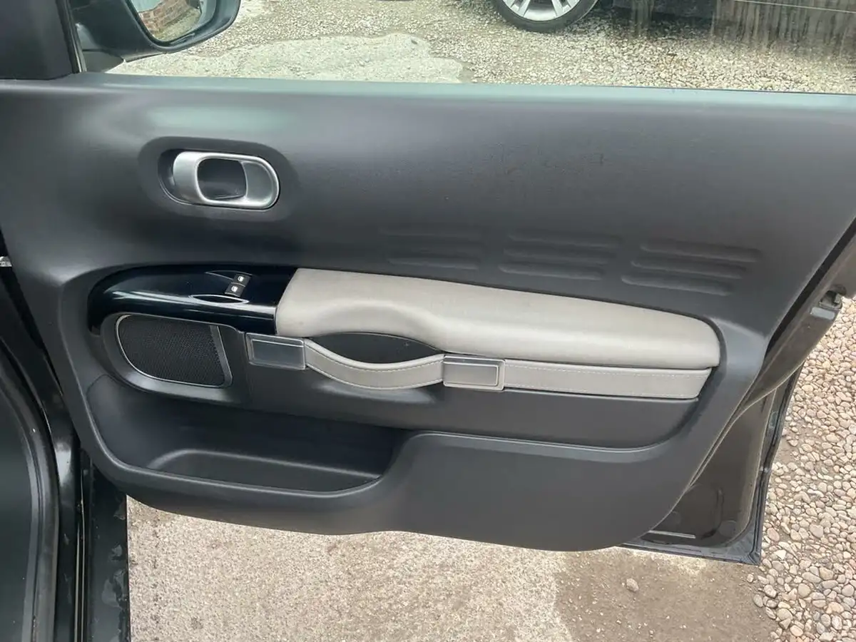 2019-citroen-c4-cactus-12-puretech-feel-110ps-big-5