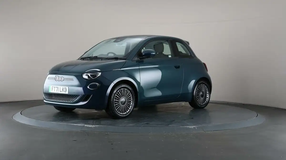 2022-fiat-500-e-icon-117bhp-big-3