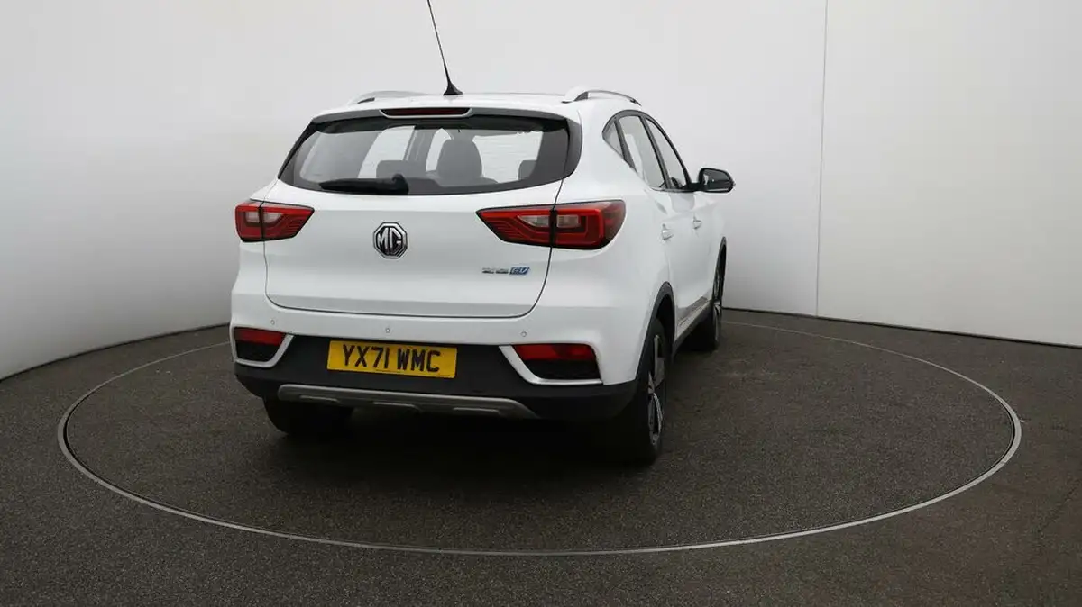 2021-mg-zs-suv-e-exclusive-ev-big-55