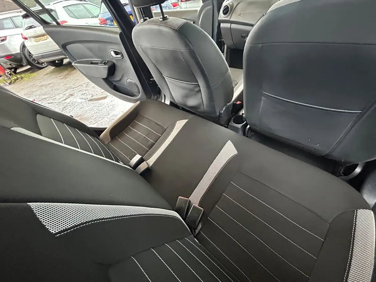 2018-dacia-sandero-stepway-09-tce-comfort-big-19