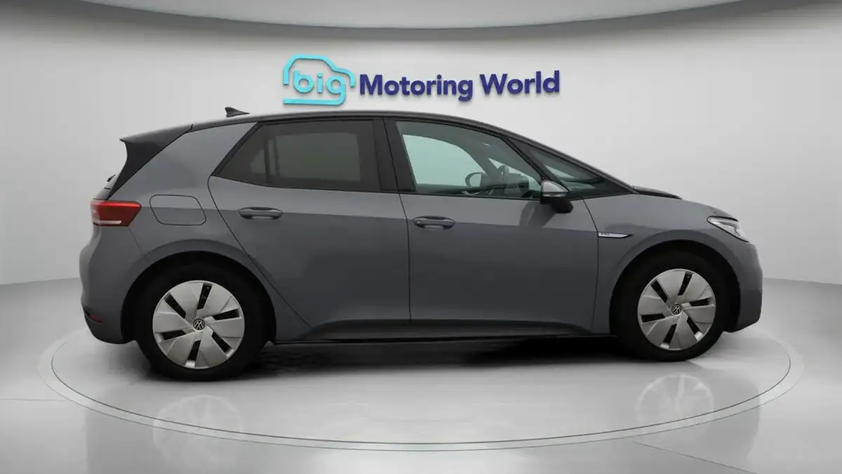 2022-volkswagen-id3-e-family-145ps-big-10