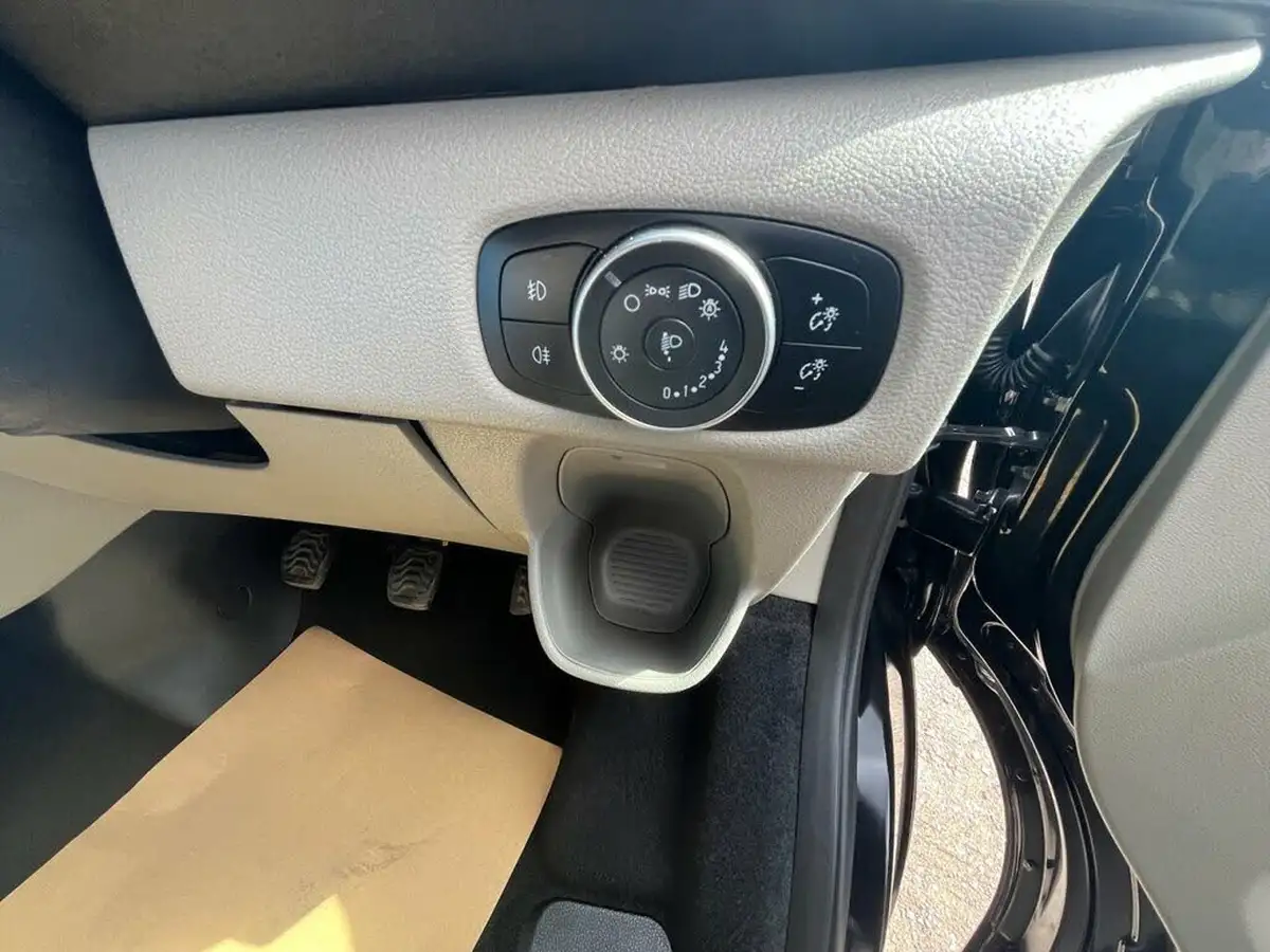 2021-ford-tourneo-custom-20tdci-320-l2-titanium-x-mhev-185pseu6dt-big-22