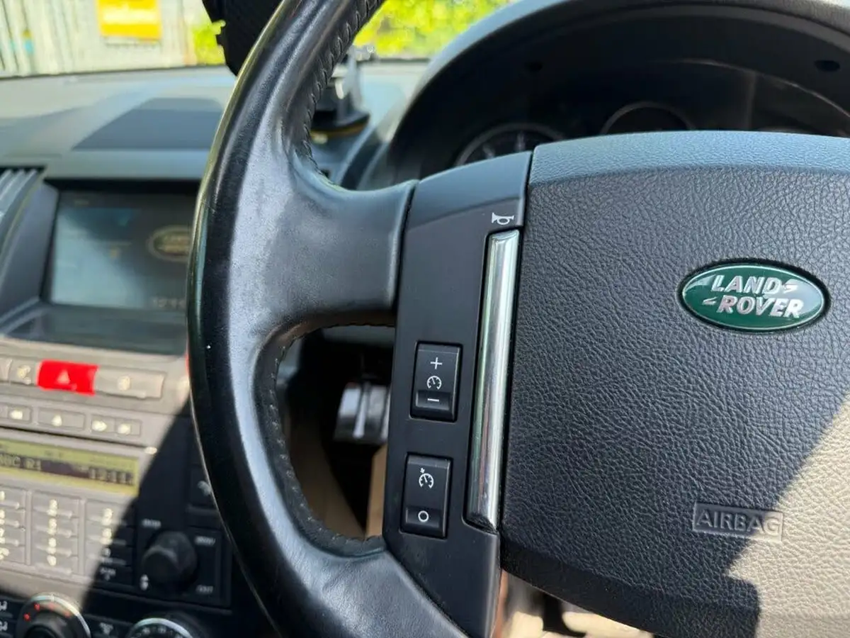 2010-land-rover-freelander-2-22sd4-hse-big-20