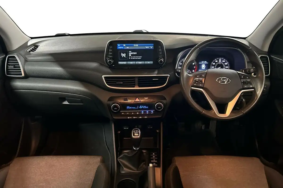 2018-hyundai-tucson-16-gdi-se-nav-big-4