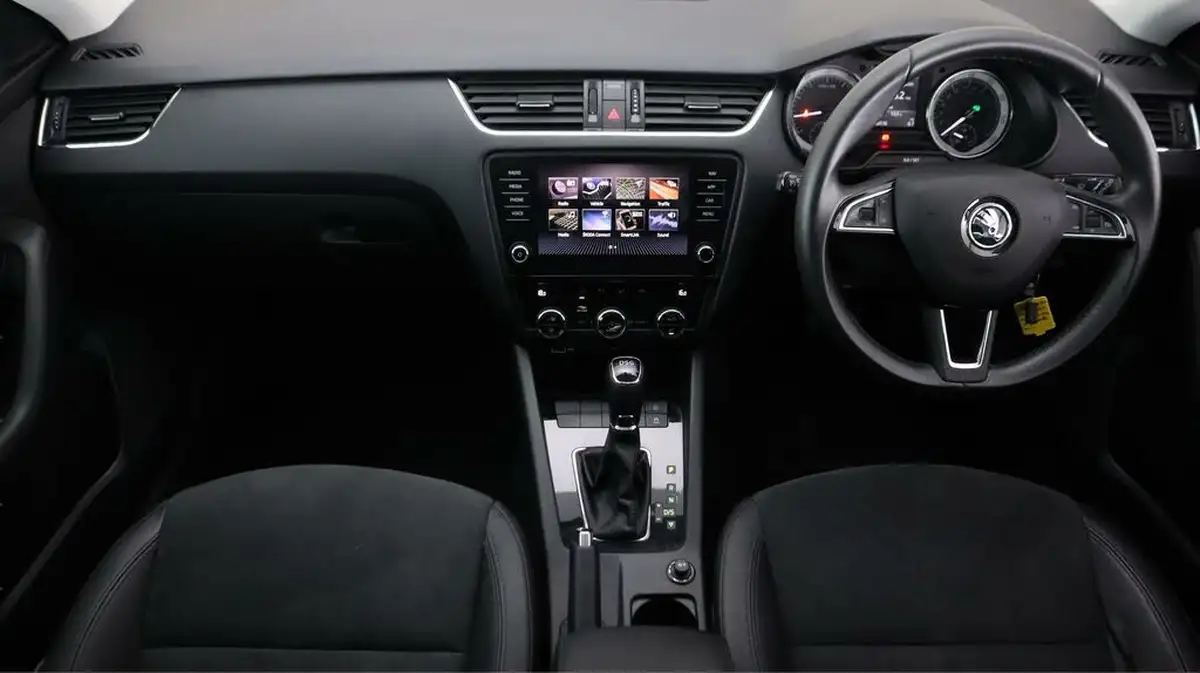 2019-skoda-octavia-15-tsi-se-l-hatchback-dsg-big-12