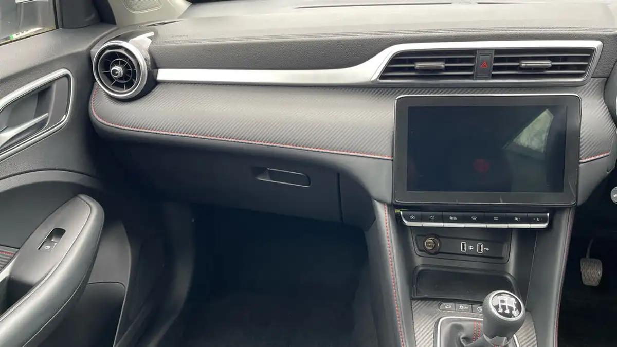 2023-mg-zs-suv-15-vti-tech-exclusive-big-11
