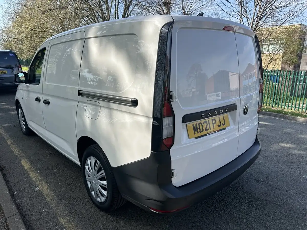 2021-volkswagen-caddy-20tdi-c20-cargo-commerce-102pseu6d-big-7