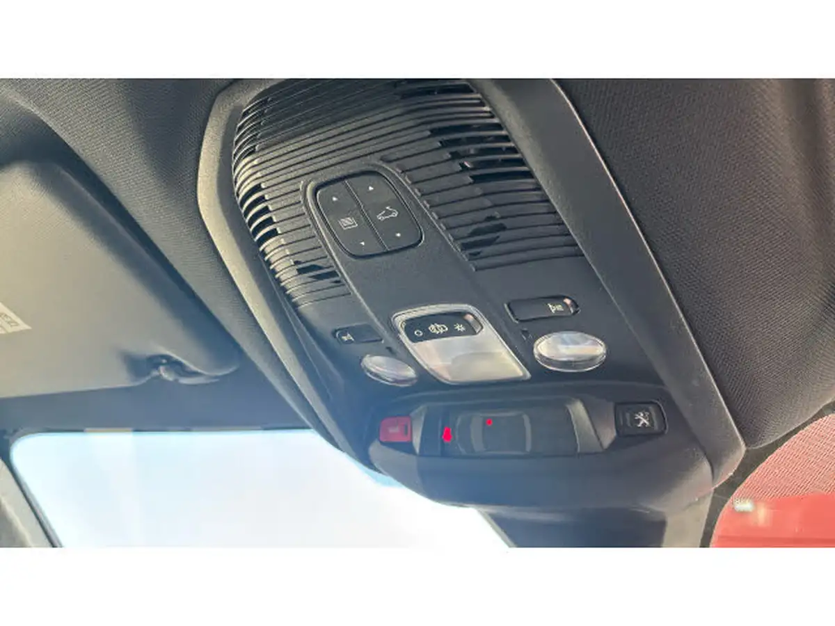 2020-peugeot-3008-suv-12-puretech-gt-line-eat8-big-30