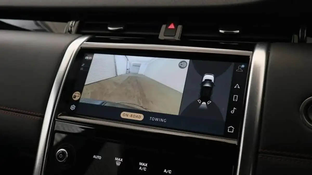 2023-land-rover-discovery-sport-20-d200-dynamic-hse-big-12