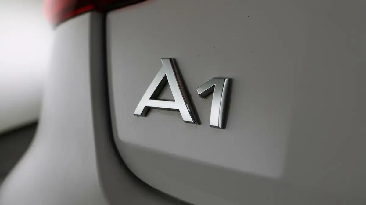 2023-audi-a1-10-25-tfsi-s-line-big-21