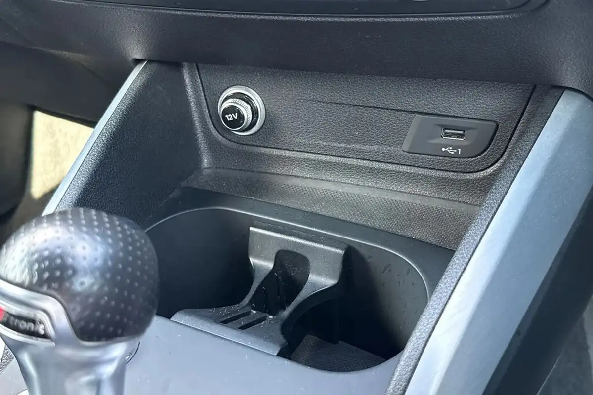 2018-audi-q2-14-tfsi-s-line-s-tronic-big-40