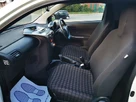 2010-toyota-iq-10-2-multidrive-small-14