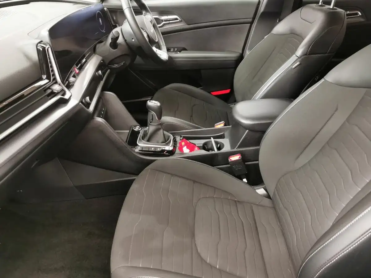 2022-kia-sportage-16-t-gdi-3-148bhp-1598cc-big-2