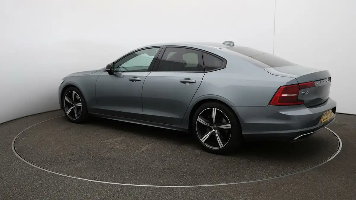 2020-volvo-s60-20-b5-r-design-big-55