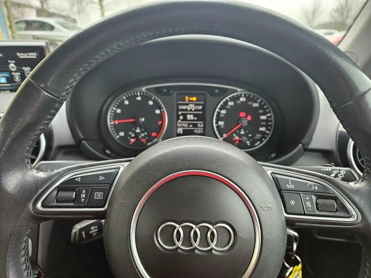 2015-audi-a1-10-sportback-5d-big-12