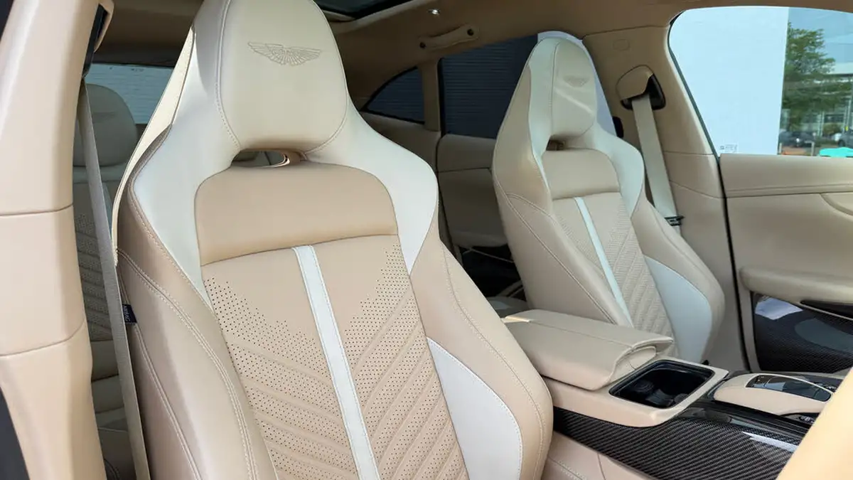 2023-aston-martin-dbx-40-v8-big-19