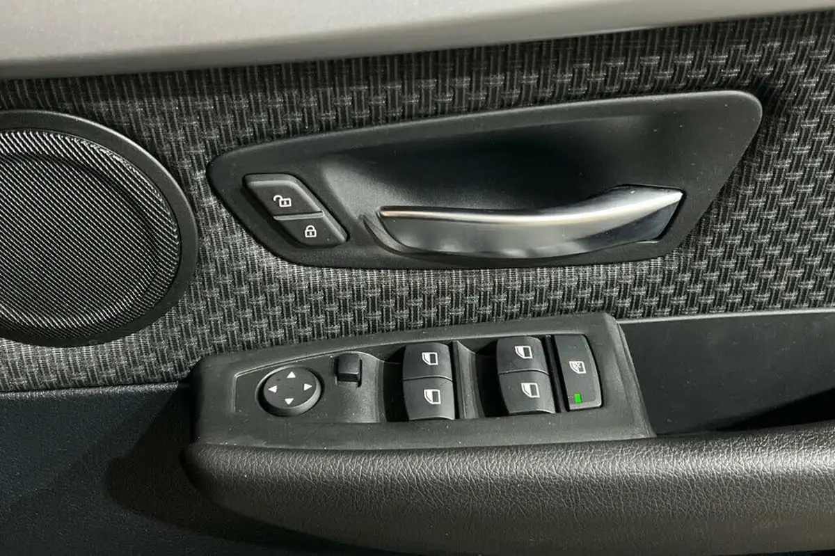 2021-bmw-2-series-15td-216d-se-gran-big-33