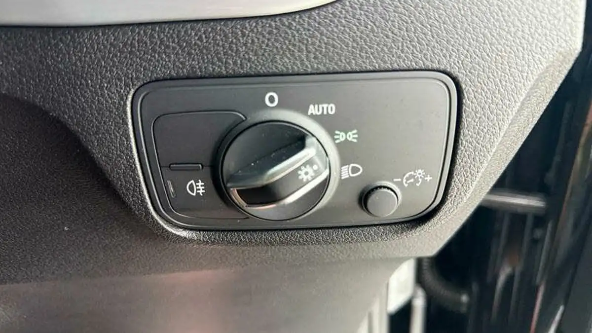 2022-audi-q2-15-35-tfsi-s-line-big-23