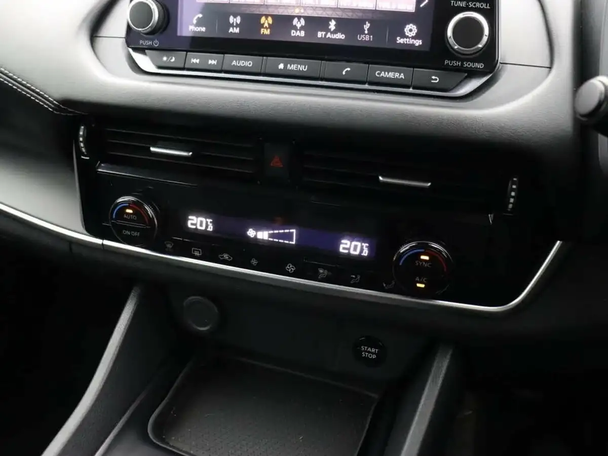 2022-nissan-qashqai-15-acenta-premium-big-19