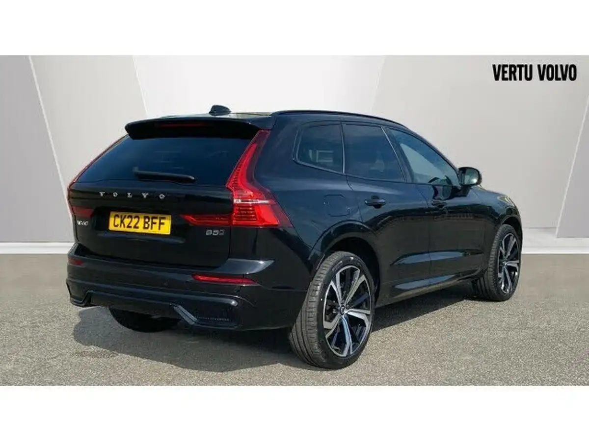 2022-volvo-xc60-20-b5-r-design-awd-big-6