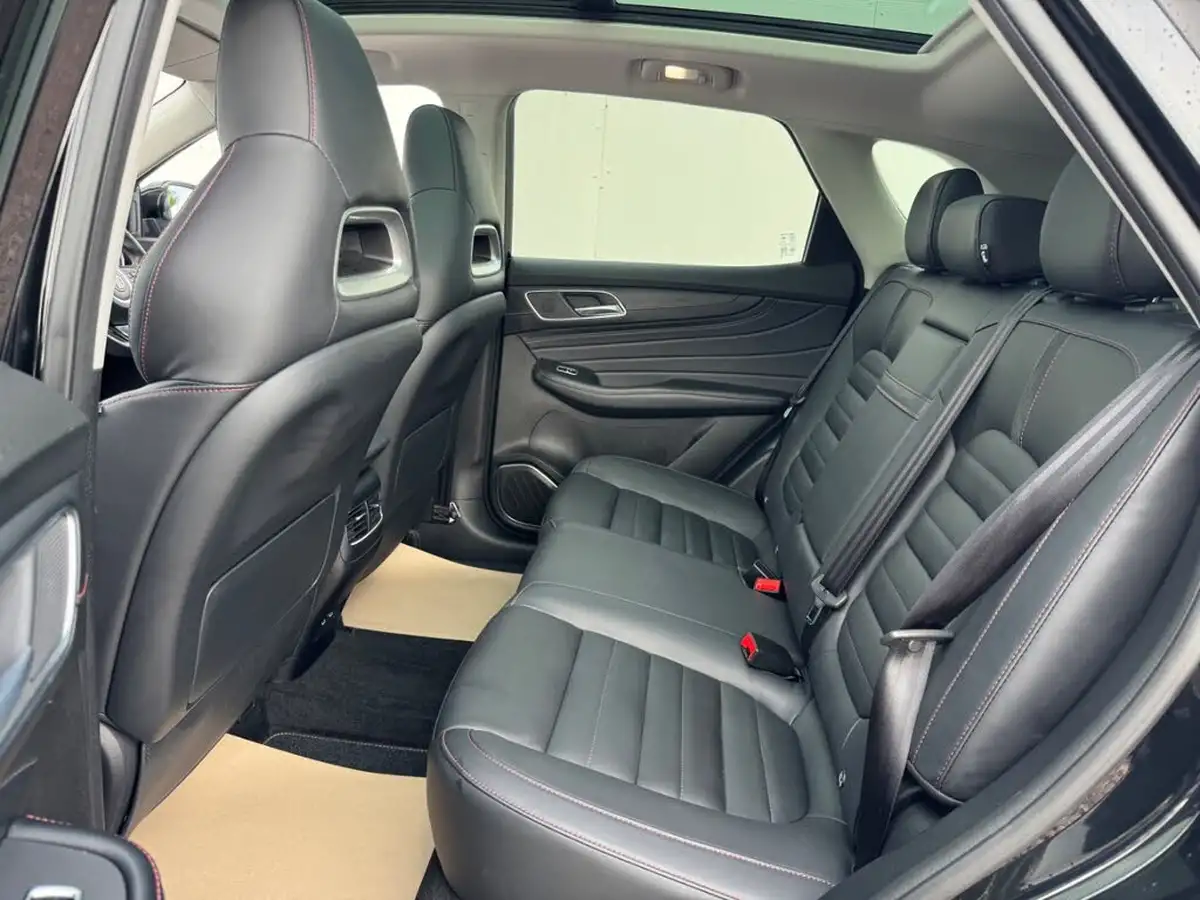2023-mg-hs-15t-gdi-exclusive-258ps-plug-in-hybrid-auto-big-14