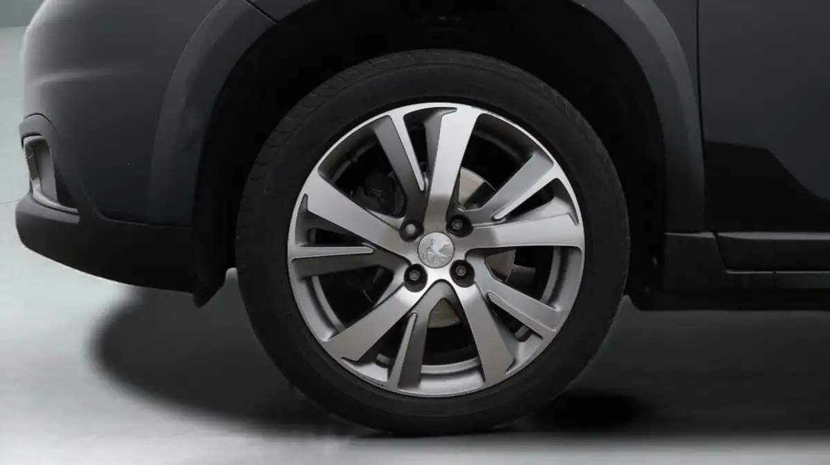 2019-peugeot-2008-suv-12-puretech-allure-130bhp-big-18