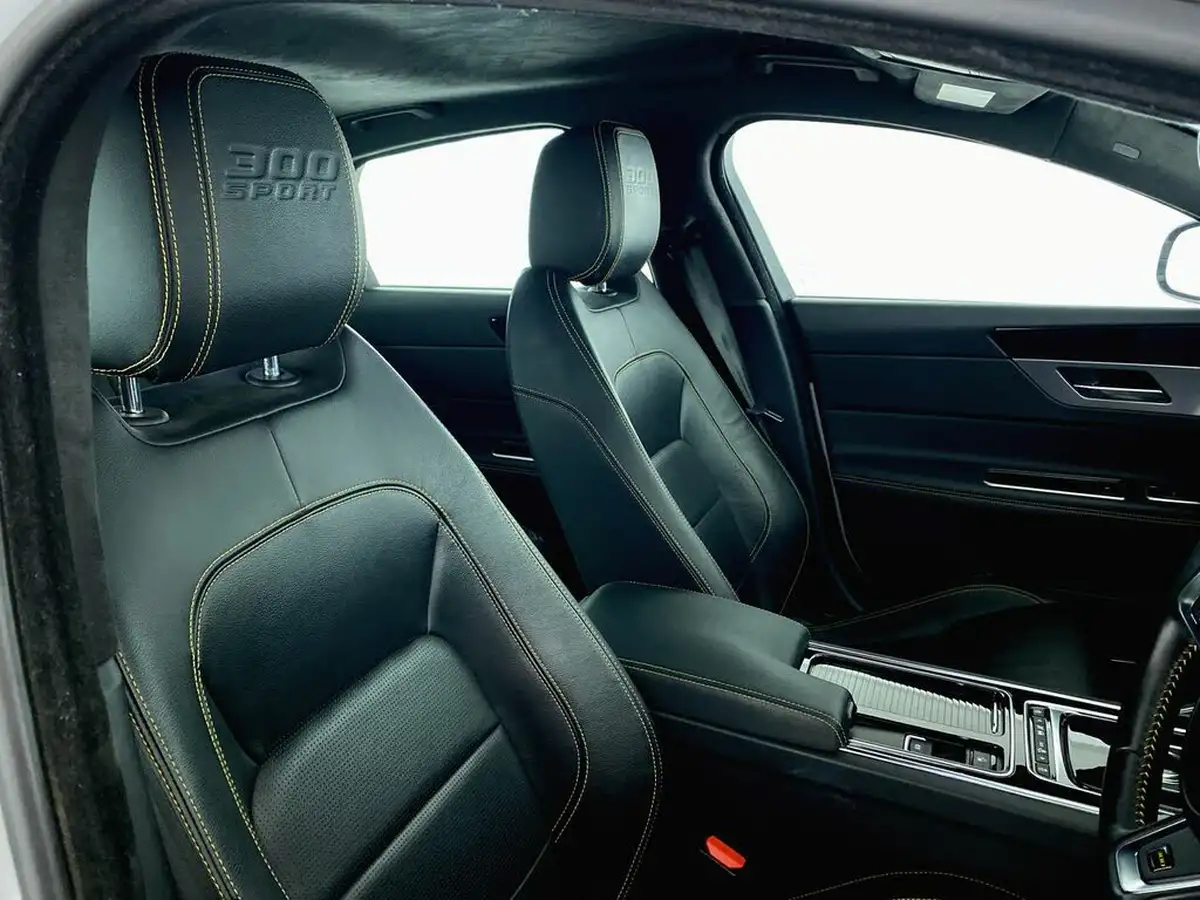 2018-jaguar-xf-20i-r-sport-300ps-awd-saloon-4d-1997cc-big-14