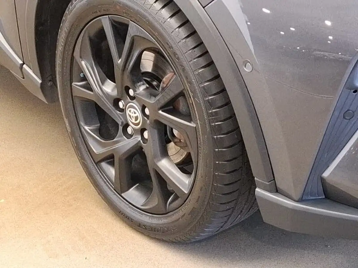 2021-toyota-c-hr-18-vvt-i-design-big-8