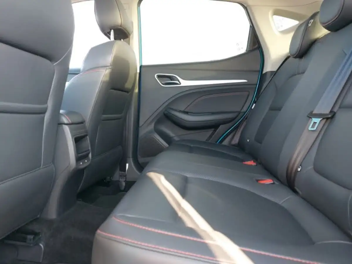 2022-mg-zs-suv-10t-gdi-exclusive-big-5