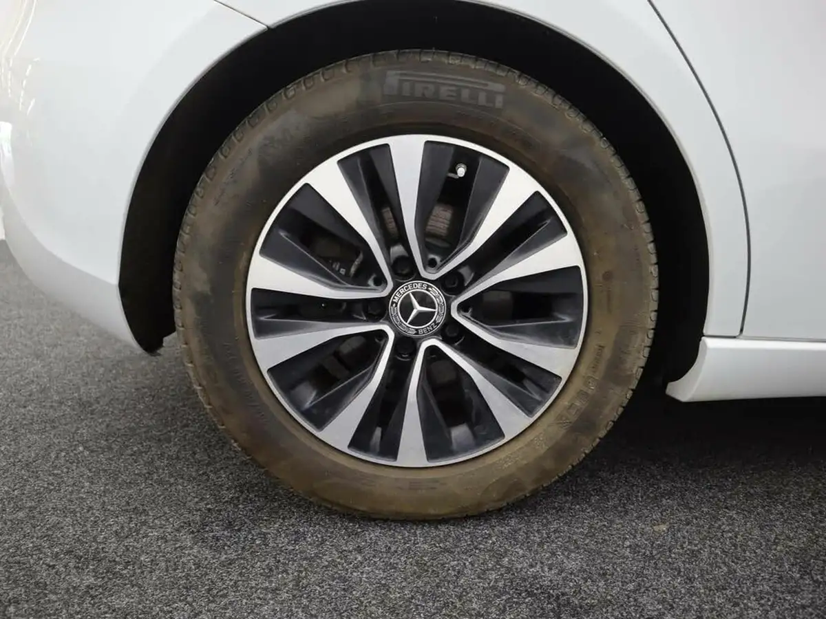 2021-mercedes-benz-a-class-20d-a180d-se-big-5