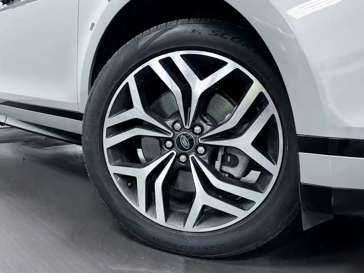 2022-land-rover-range-rover-evoque-15-p300e-r-dynamic-se-big-12