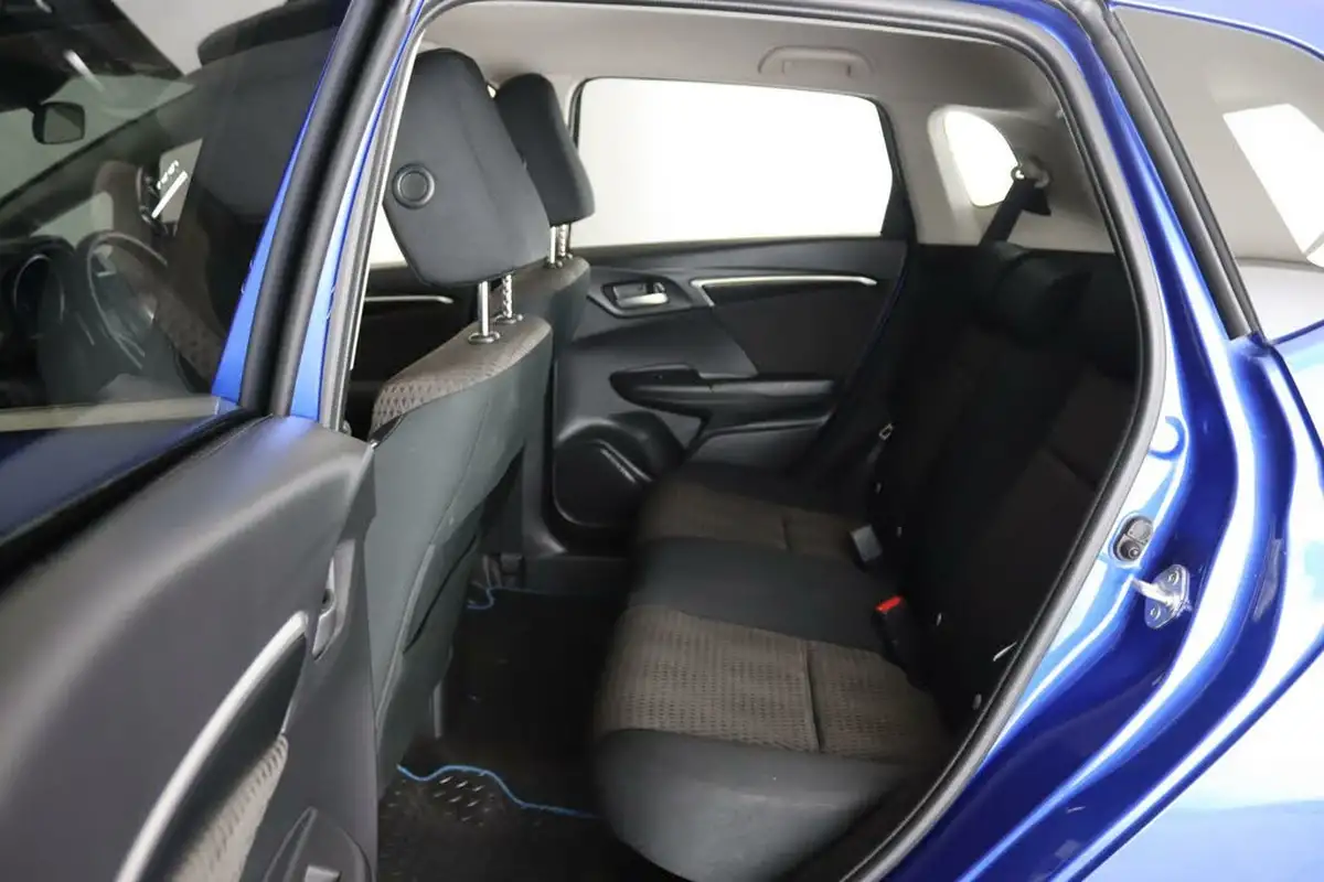 2020-honda-jazz-13-i-vtec-ex-cvt-big-11