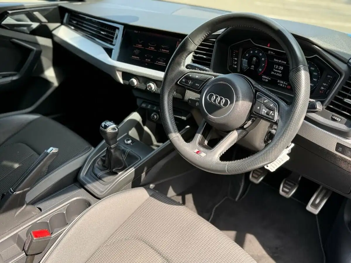 2019-audi-a1-10-30-tfsi-s-line-ss-big-6