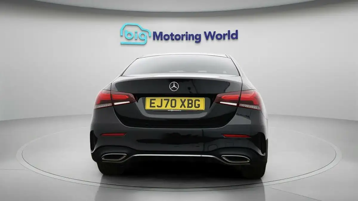 2020-mercedes-benz-a-class-13-a200-amg-line-saloon-4d-7g-dct-big-5