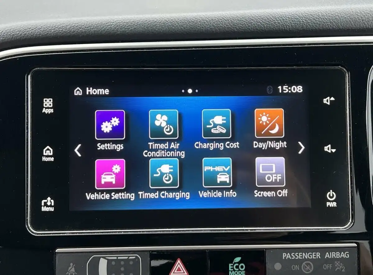 2018-mitsubishi-outlander-24-5h-phev-big-43