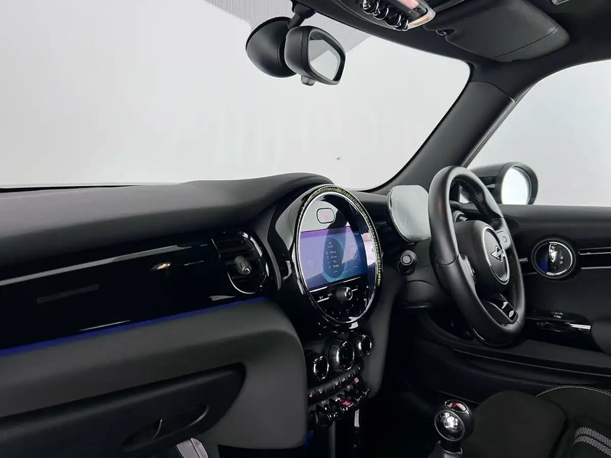2021-mini-cooper-15-cooper-sport-hatchback-3d-big-13