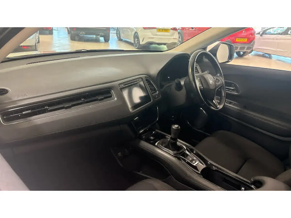 2018-honda-hr-v-15-i-vtec-se-big-8