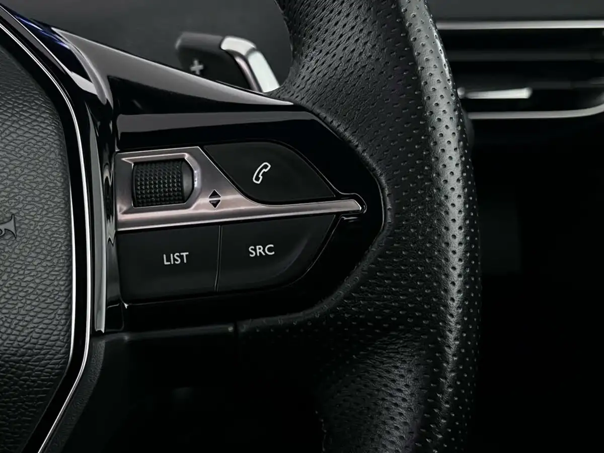 2018-peugeot-5008-suv-16-thp-gt-line-big-21