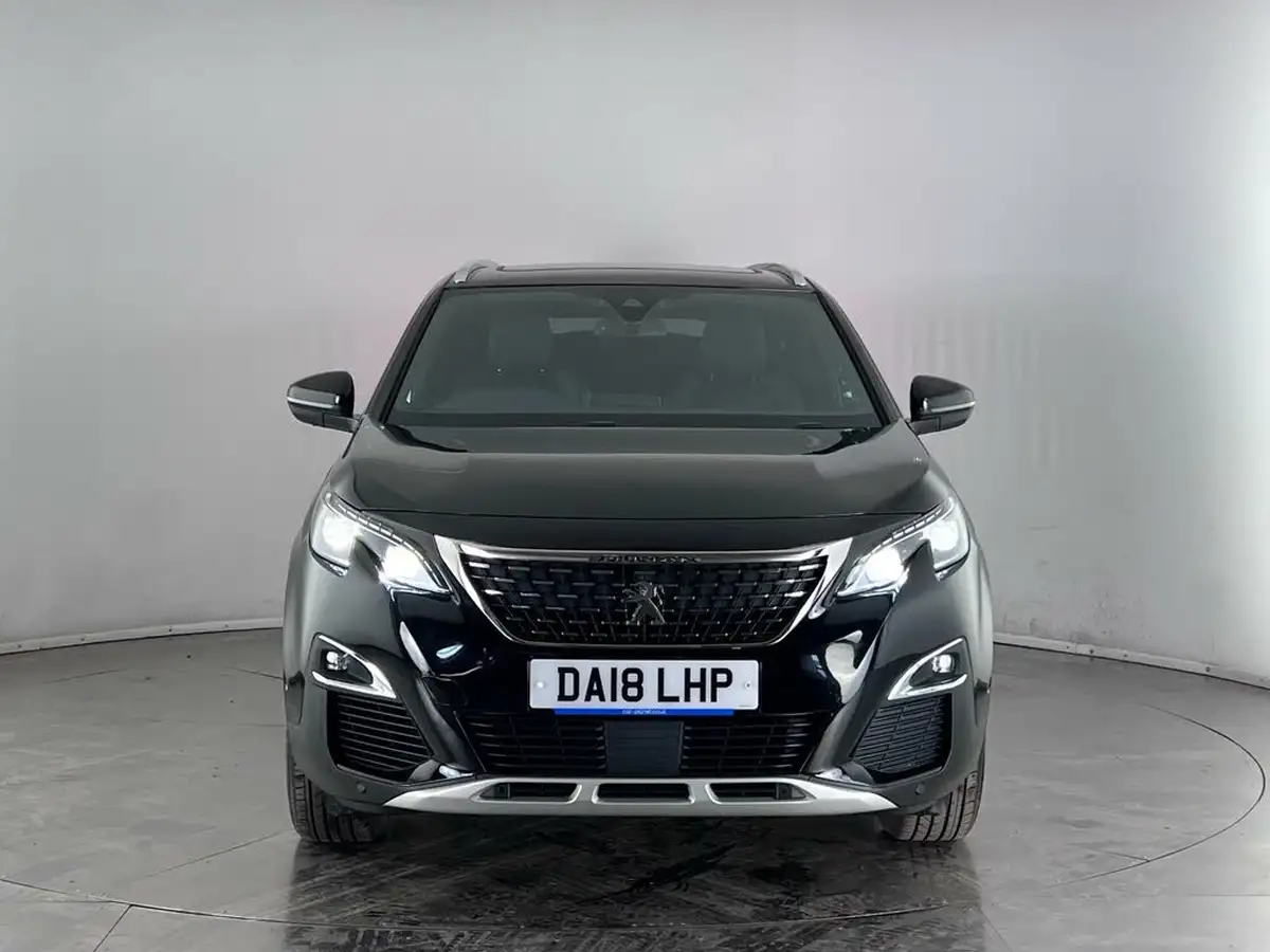 2018-peugeot-5008-suv-16-thp-gt-line-big-1