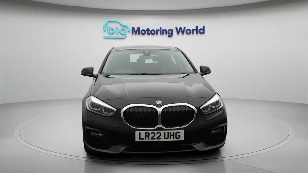 2022-bmw-1-series-15td-116d-sport-dct-big-2
